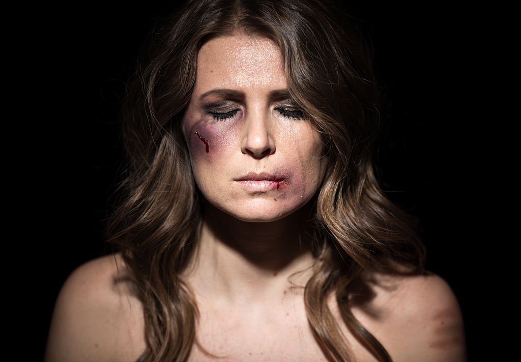 Saiba identificar se você sofre alguns dos tipos de violência contra a mulher. 