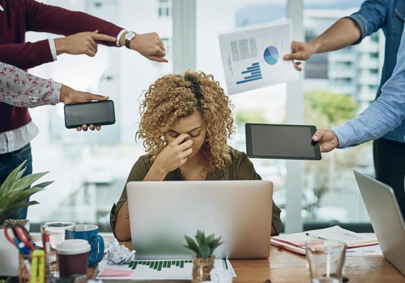 Segundo a OMS, a Síndrome de Burnout é uma doença ocupacional e precisa de atenção nas empresas - Foto: reprodução
