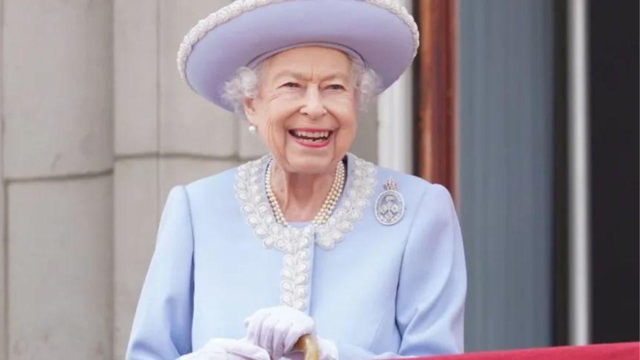 Morre Rainha Elizabeth, aos 96 anos.