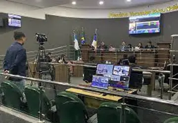 Câmara aprova projeto que autoriza cessão de veículo para associação de estudantes em Guaraí